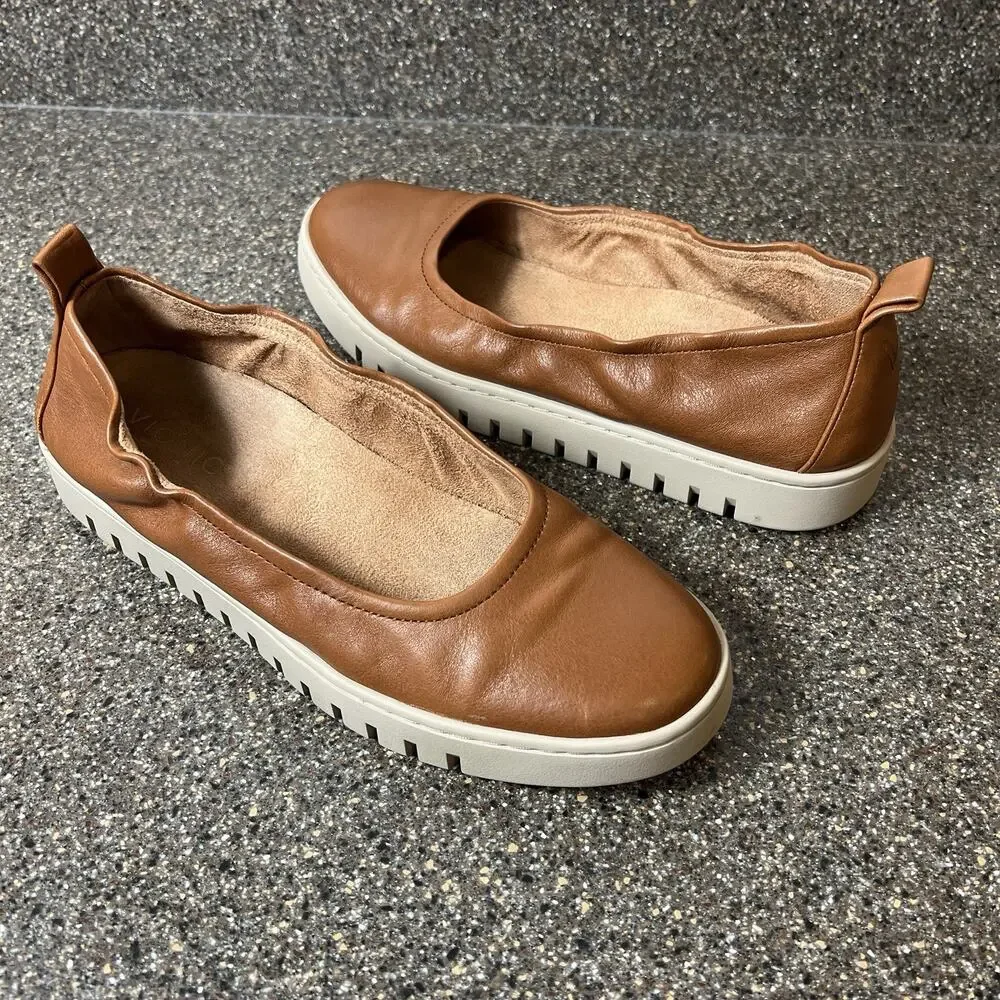 Vionic Tan Leather Slip On Wedge Shoes Womens Sz 9 Comfort Casual Stretch Loafer